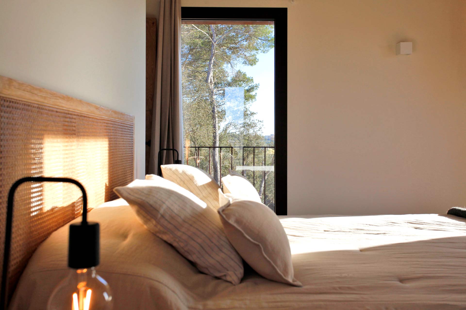 Habitación arquitectura sostenible por Assumpció Carrió